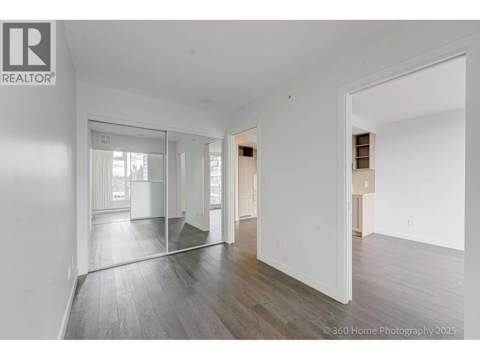 1803 5470 ORMIDALE STREET