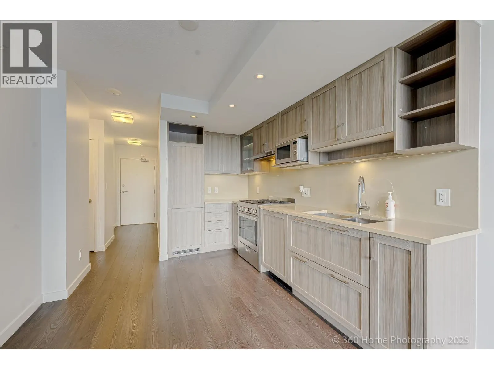 1803 5470 ORMIDALE STREET