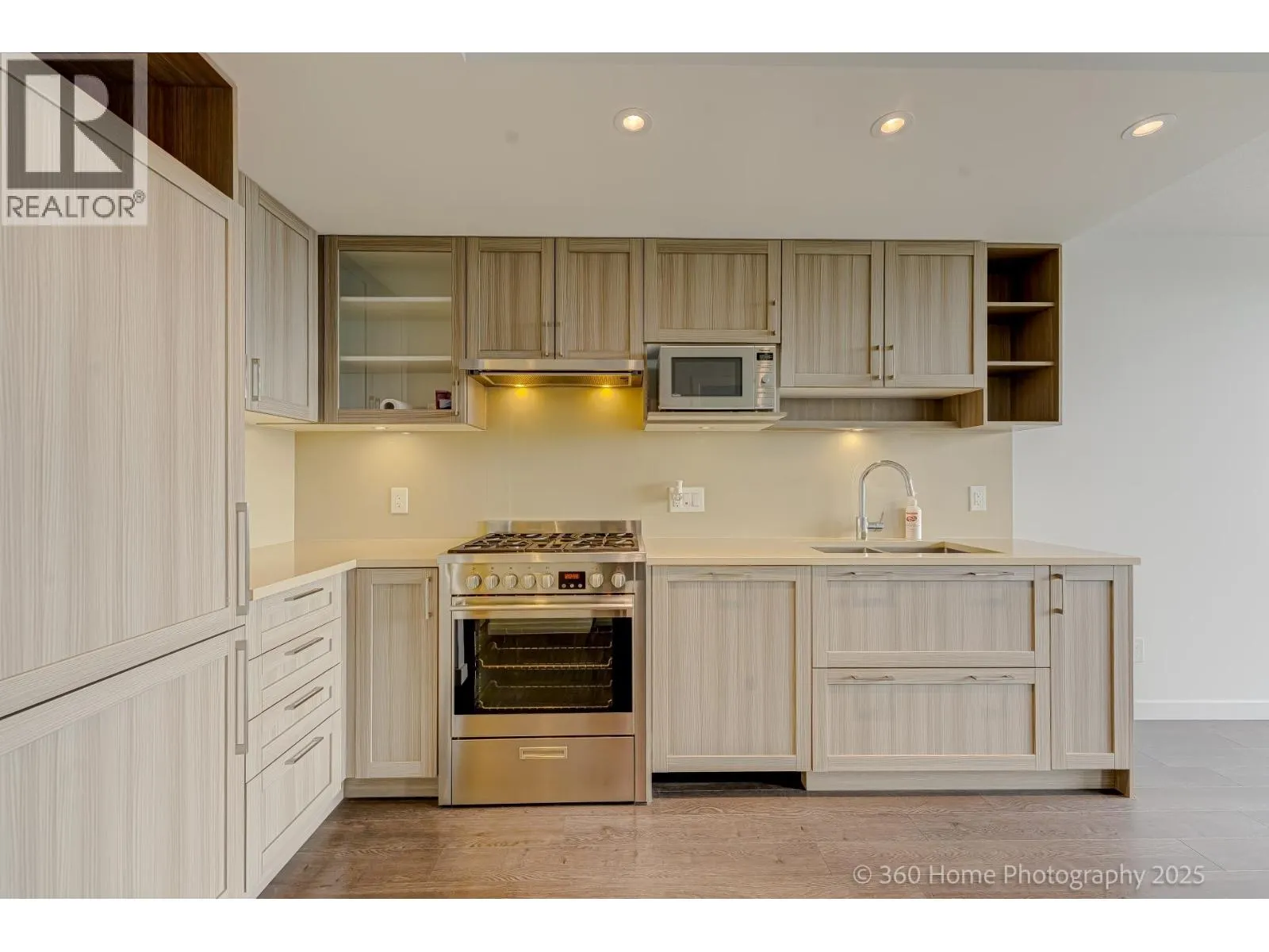 1803 5470 ORMIDALE STREET