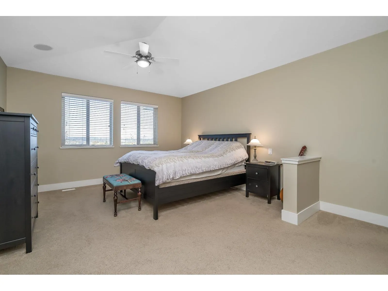 3125 LUKIV TERRACE