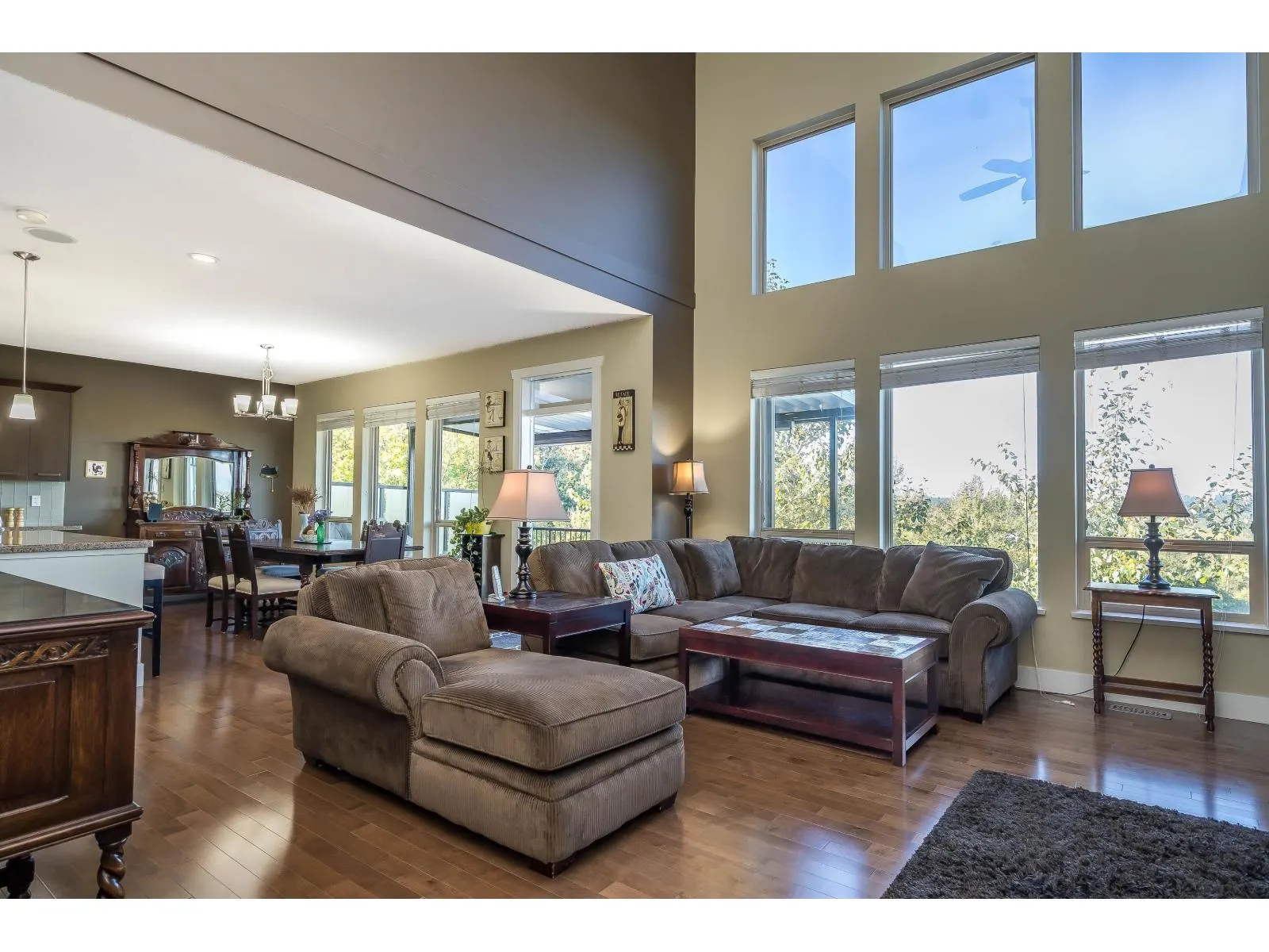 3125 LUKIV TERRACE