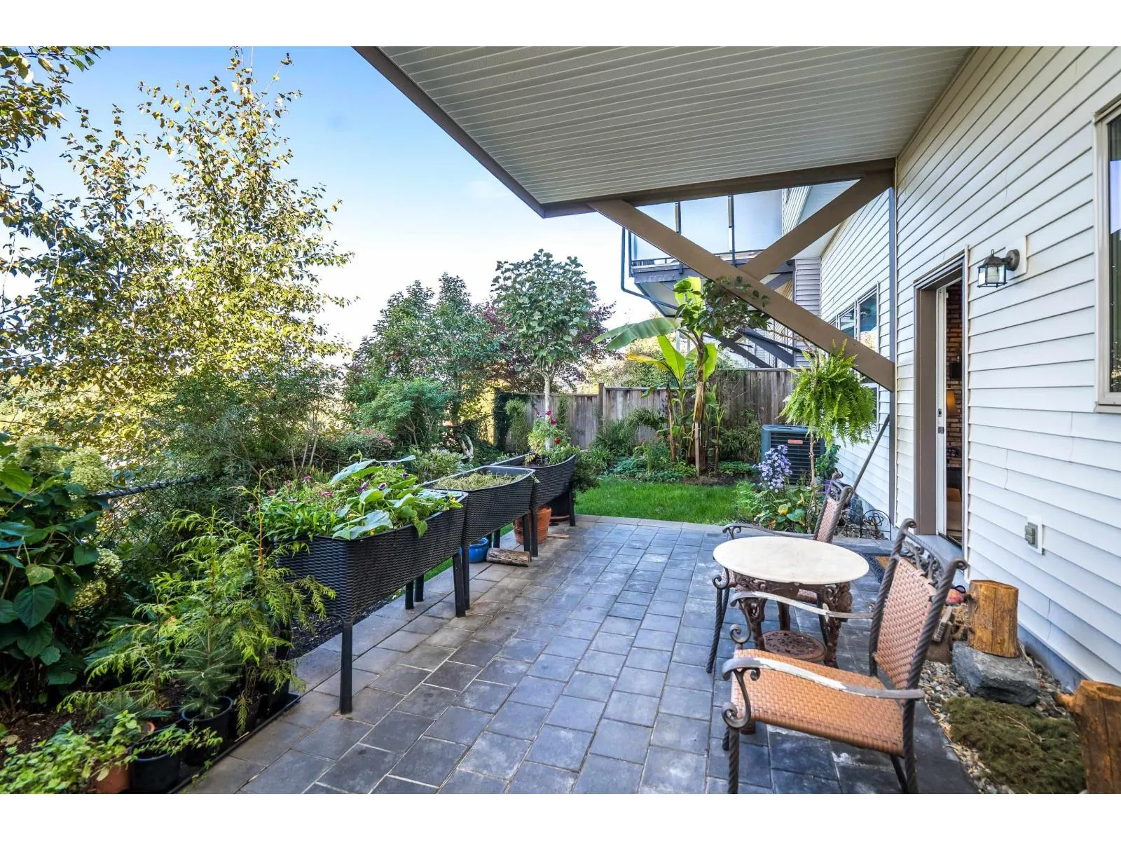 3125 LUKIV TERRACE