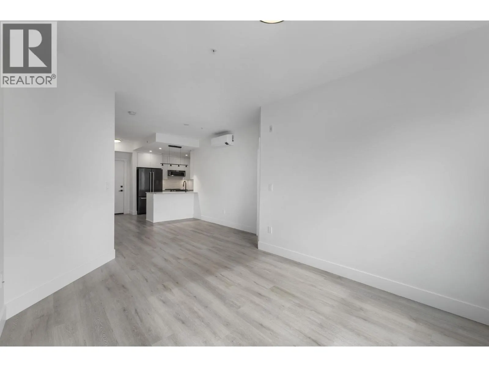 2408 2180 KELLY AVENUE