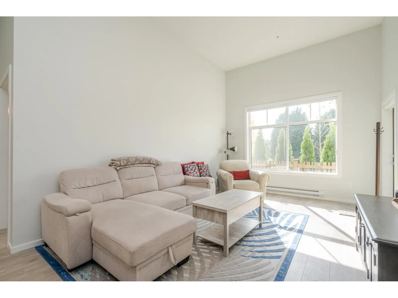 207 3317 148 STREET