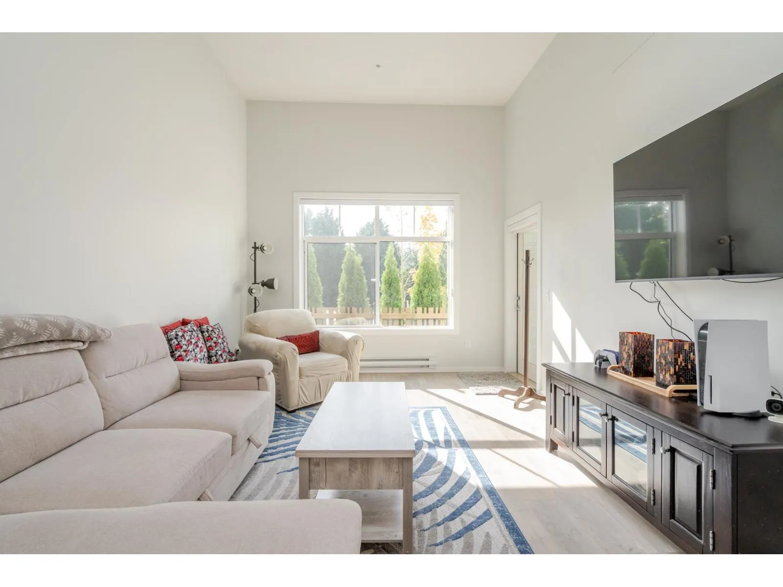207 3317 148 STREET