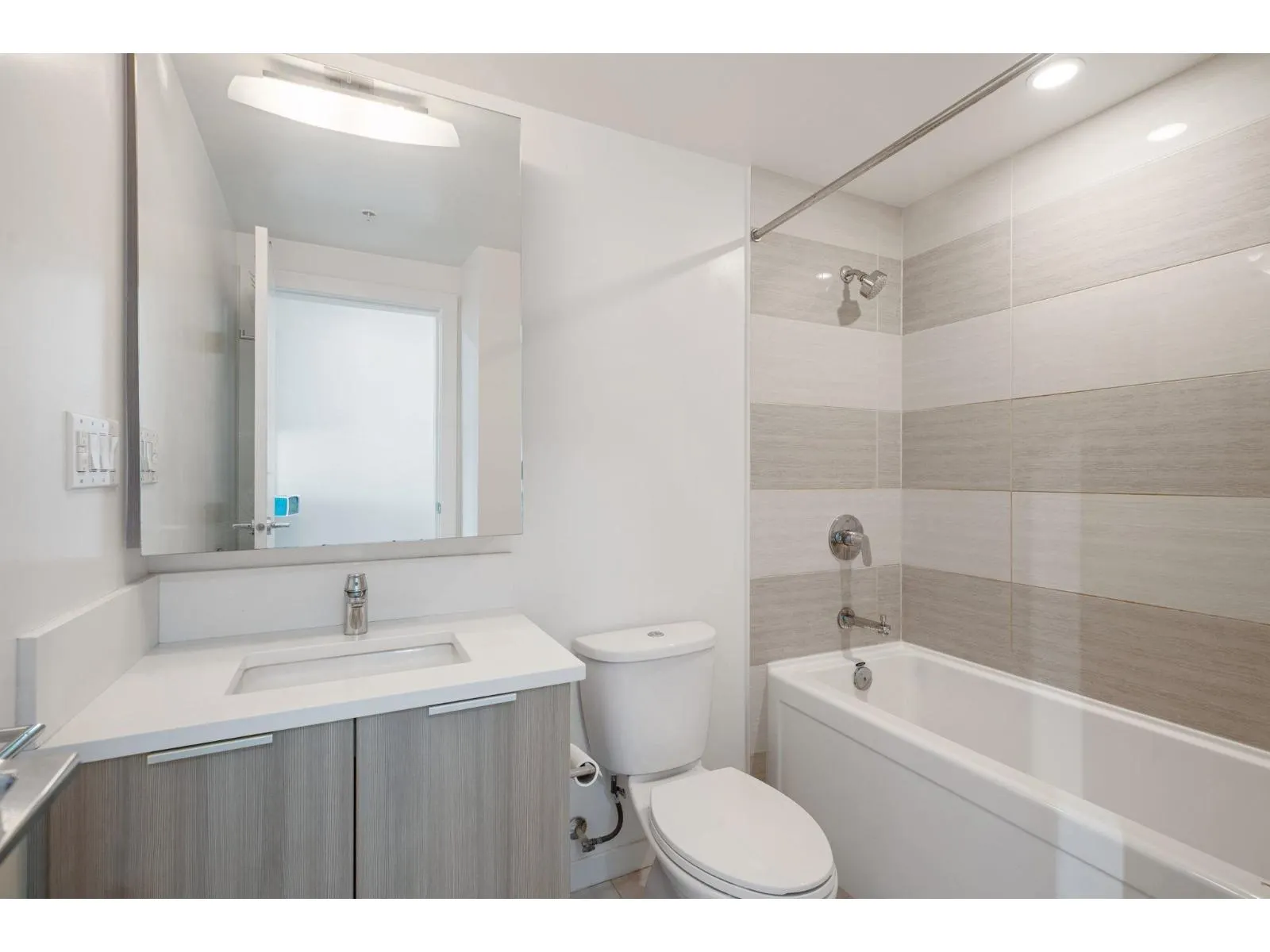 1813 13308 CENTRAL AVENUE