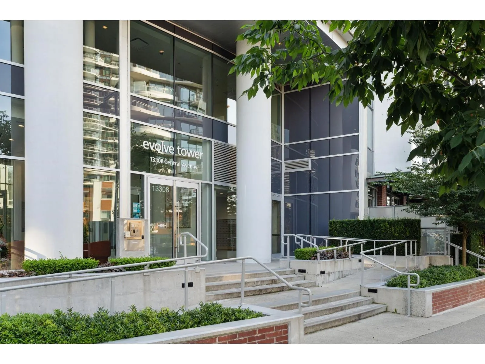 1813 13308 CENTRAL AVENUE