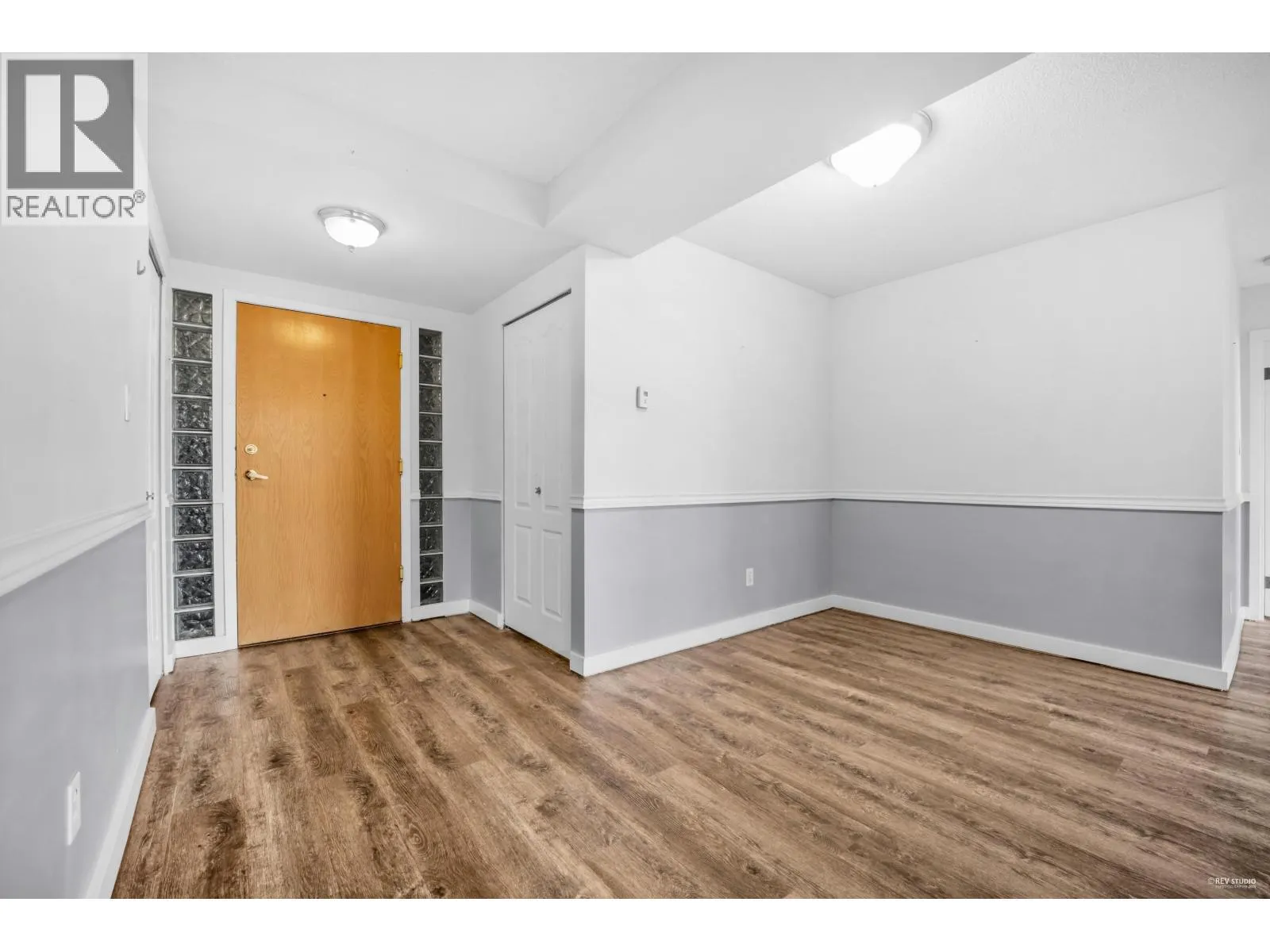 606 3061 E KENT AVENUE NORTH
