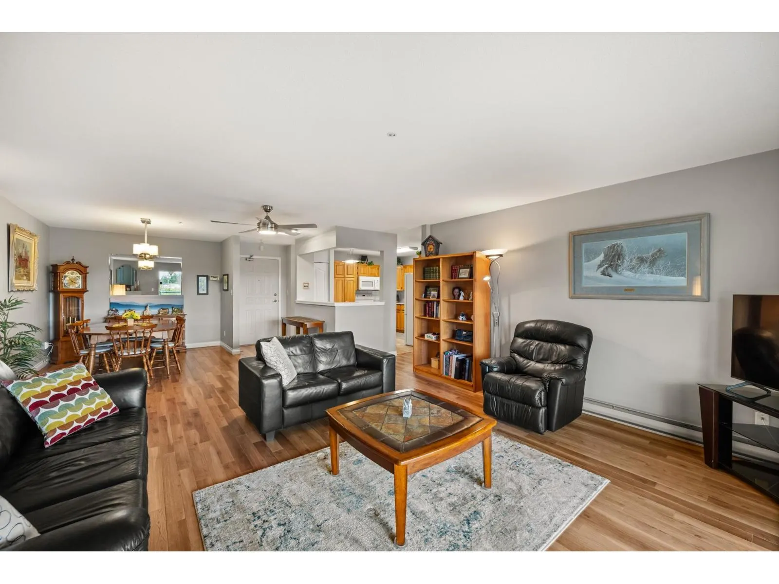 226 2451 GLADWIN ROAD
