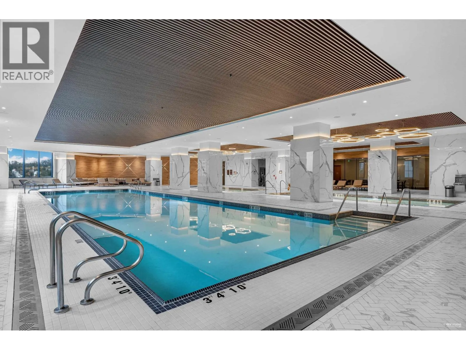 3506 4168 LOUGHEED HIGHWAY