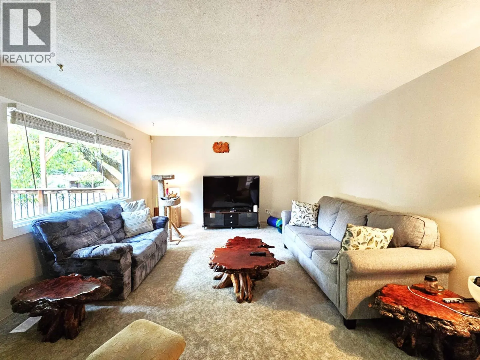 1652 AINTREE DRIVE