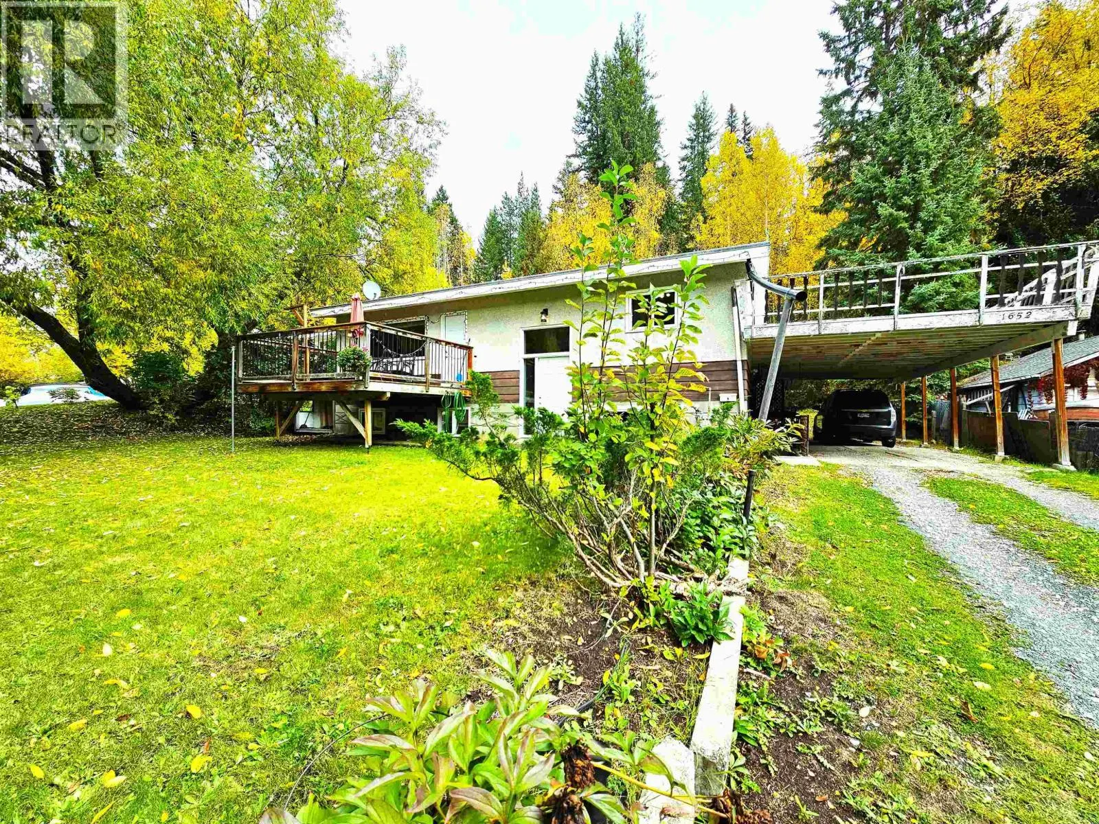1652 AINTREE DRIVE