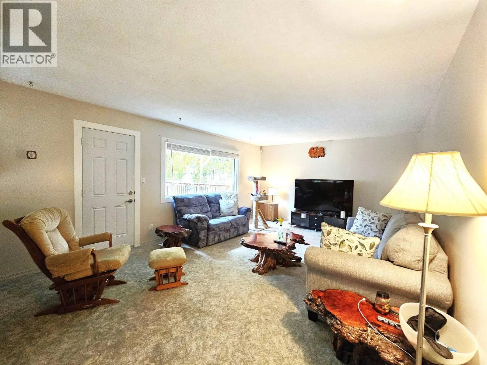 1652 AINTREE DRIVE