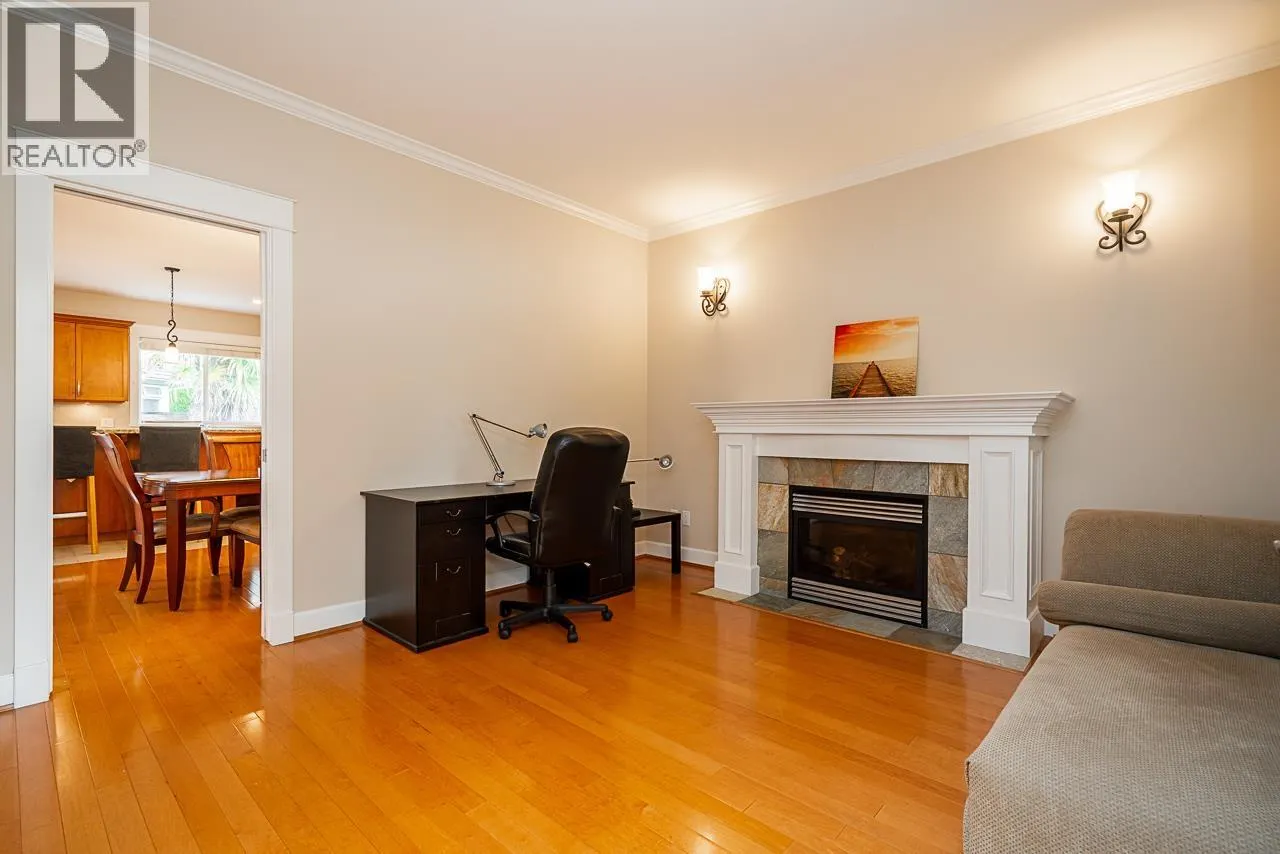 6028 DUNSMUIR CRESCENT