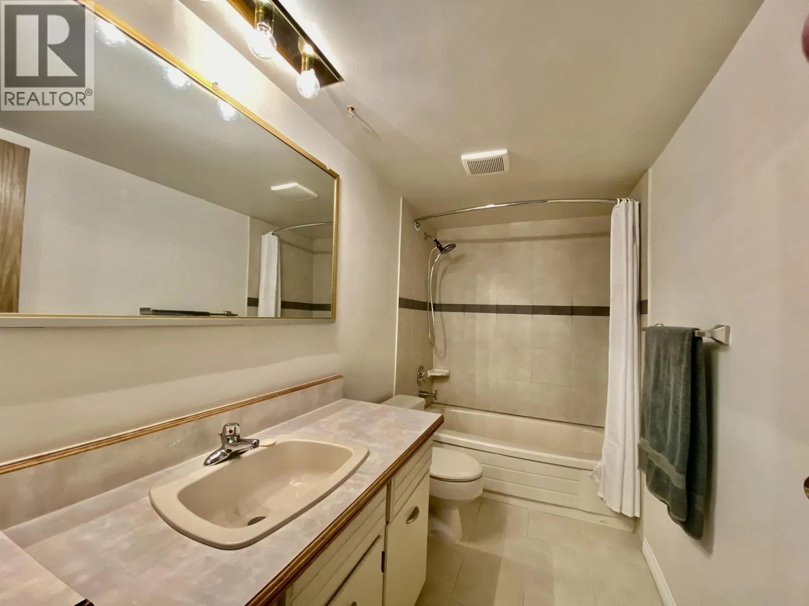1408 6651 MINORU BOULEVARD
