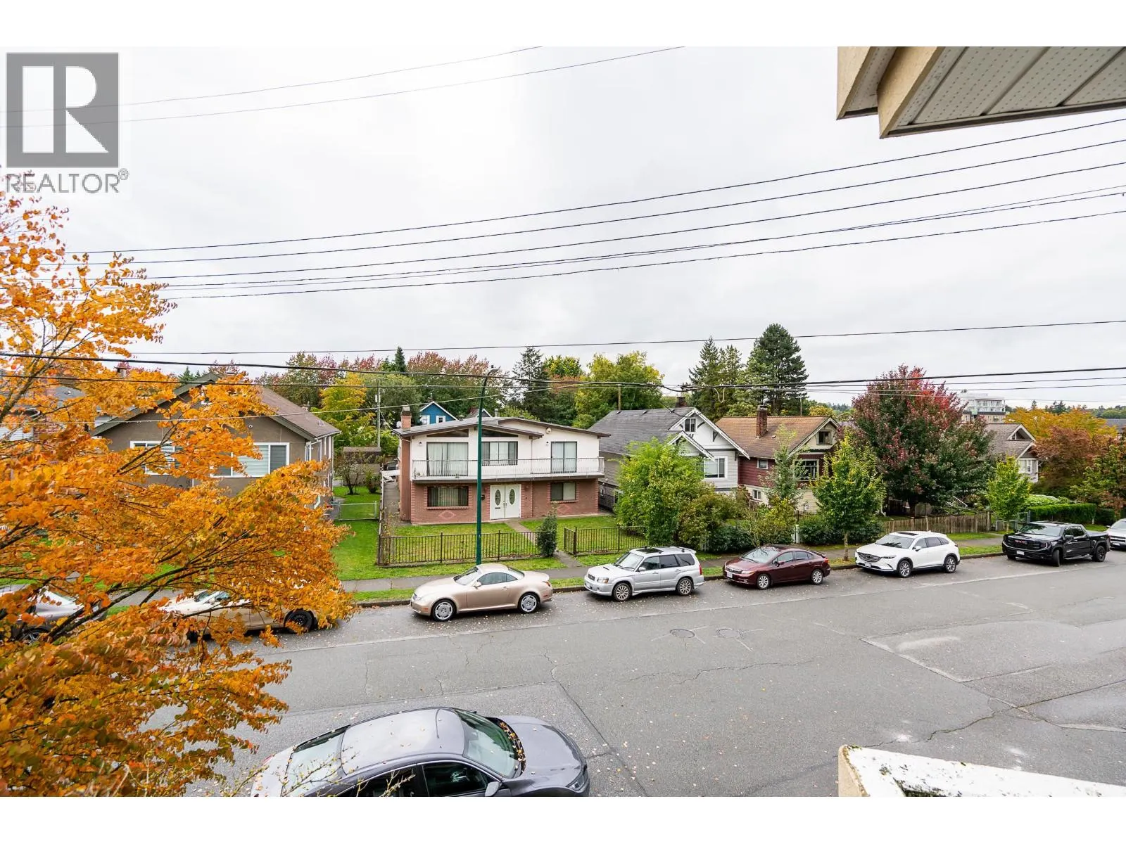 212 868 KINGSWAY