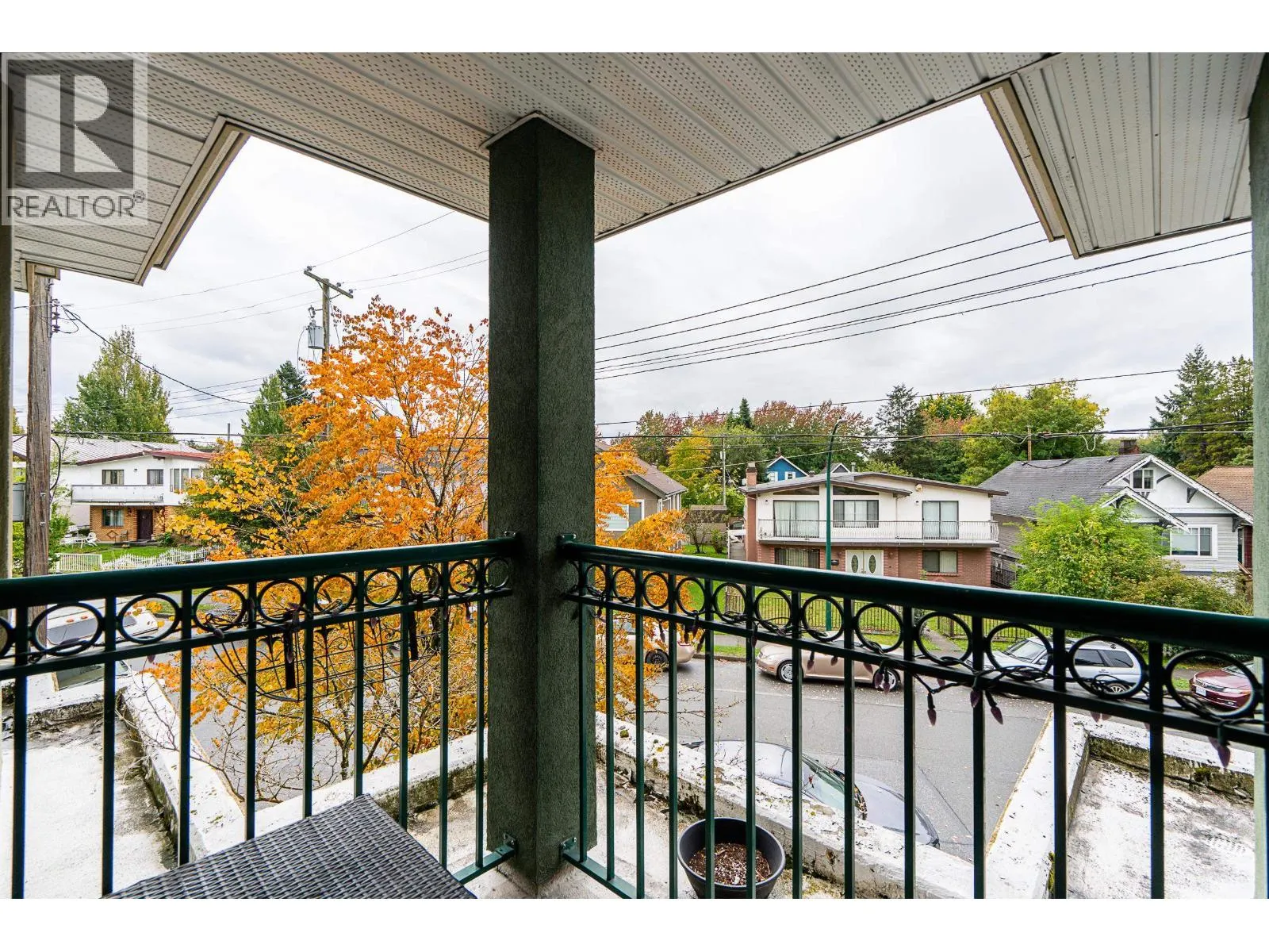 212 868 KINGSWAY