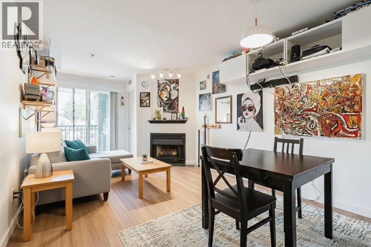 212 868 KINGSWAY