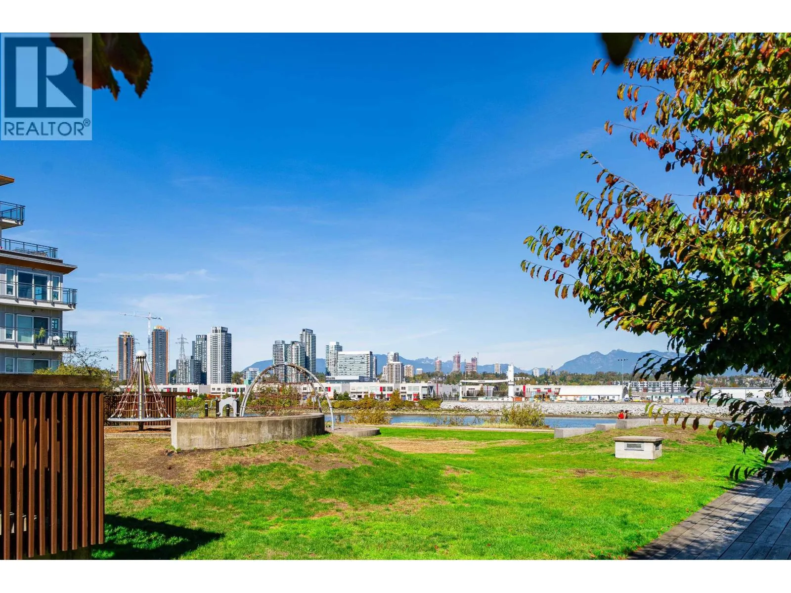 108 10177 RIVER DRIVE