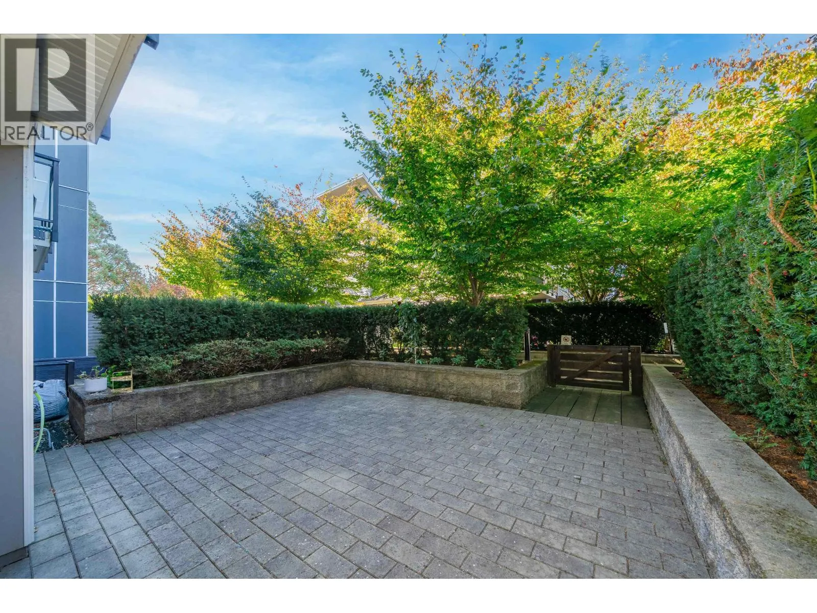 108 10177 RIVER DRIVE
