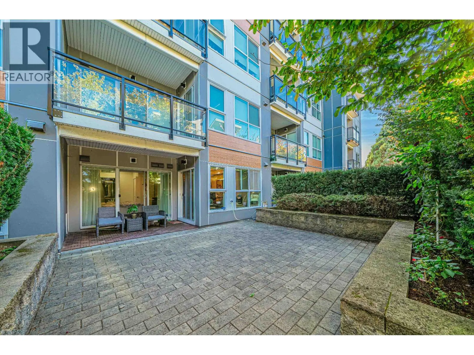 108 10177 RIVER DRIVE