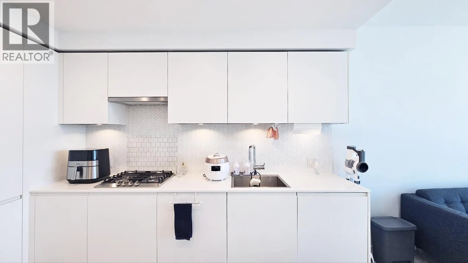 2408 3809 EVERGREEN PLACE