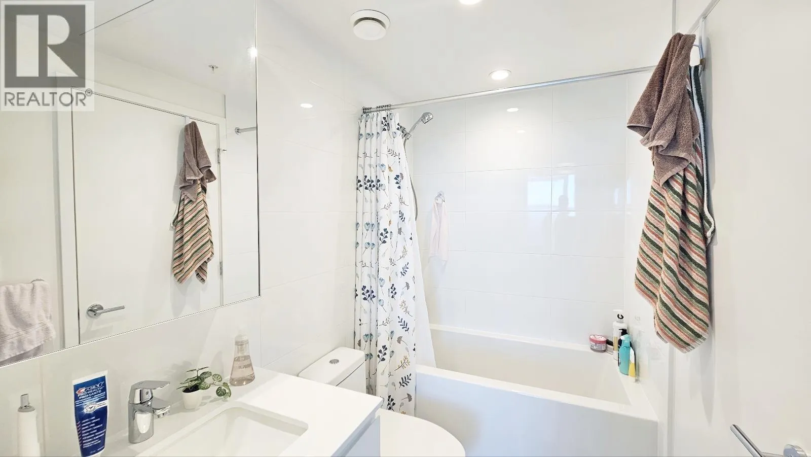 2408 3809 EVERGREEN PLACE