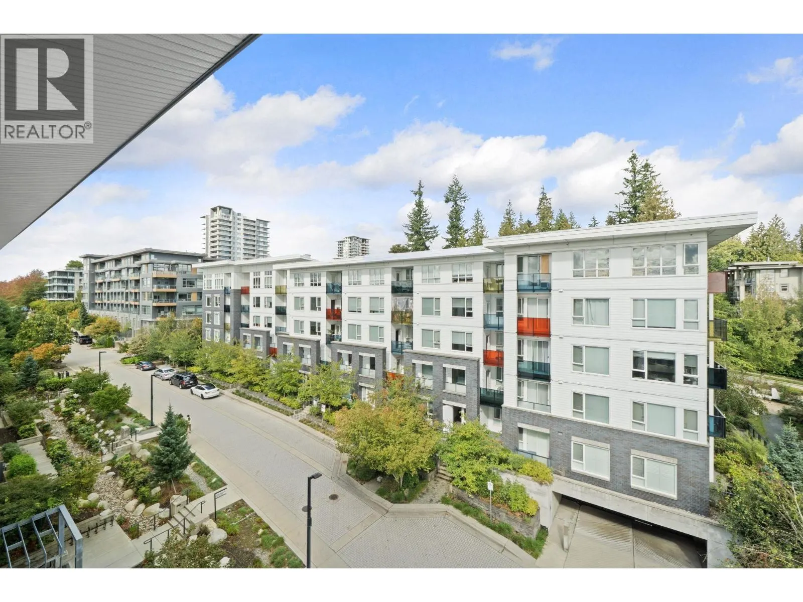 514 9228 SLOPES MEWS