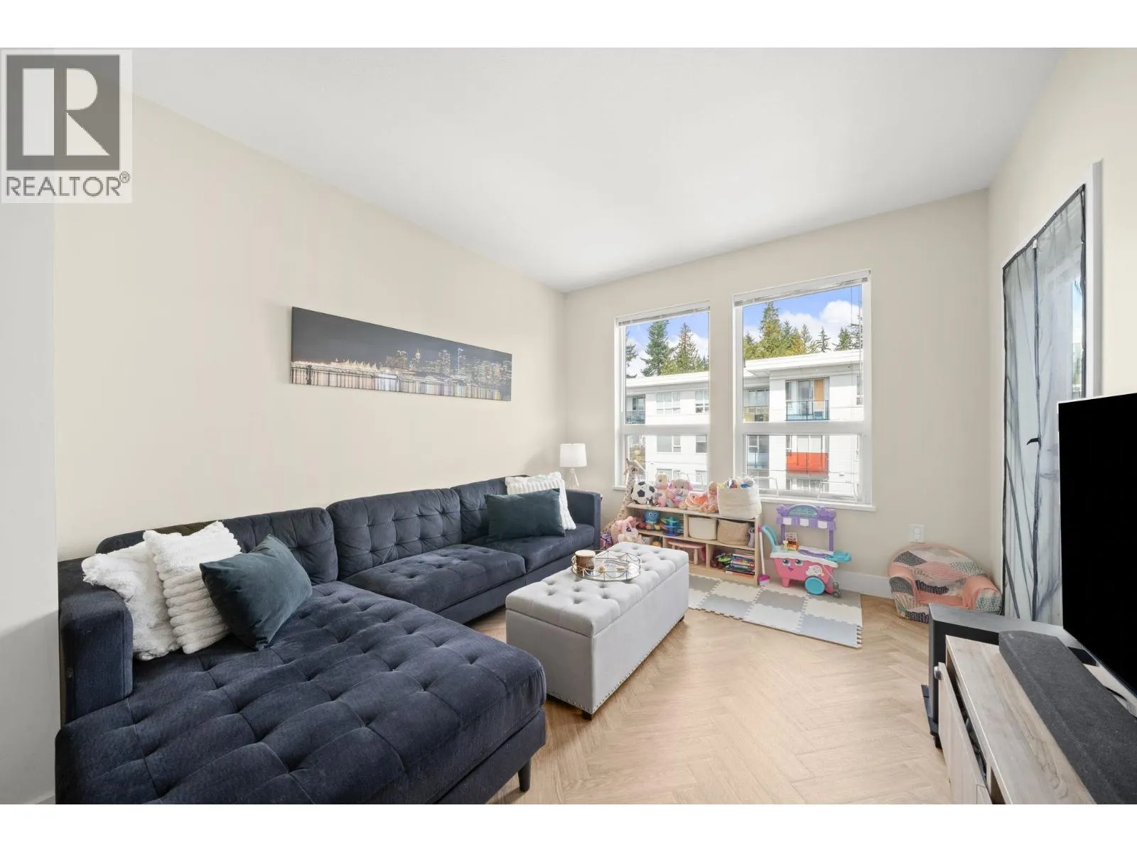 514 9228 SLOPES MEWS