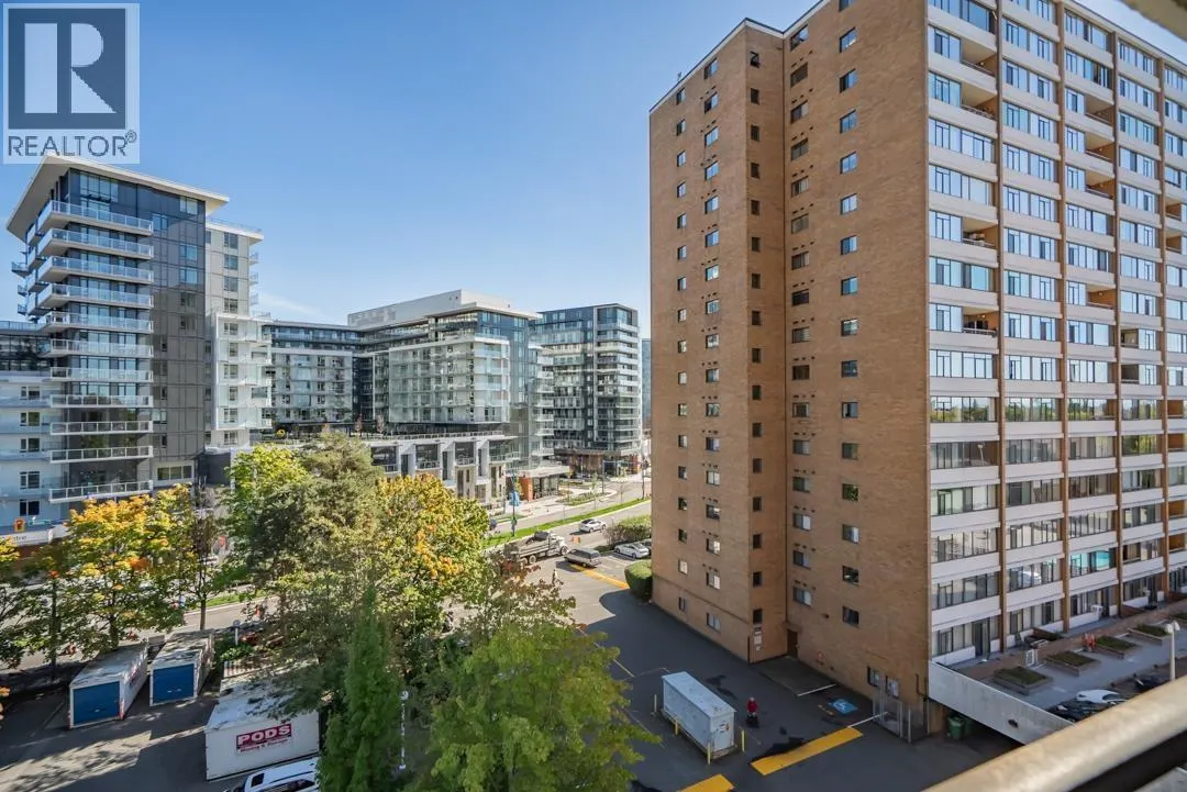 701 6631 MINORU BOULEVARD