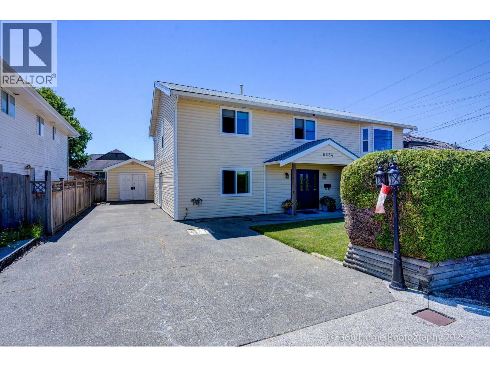 6534 HOLLY PARK DRIVE