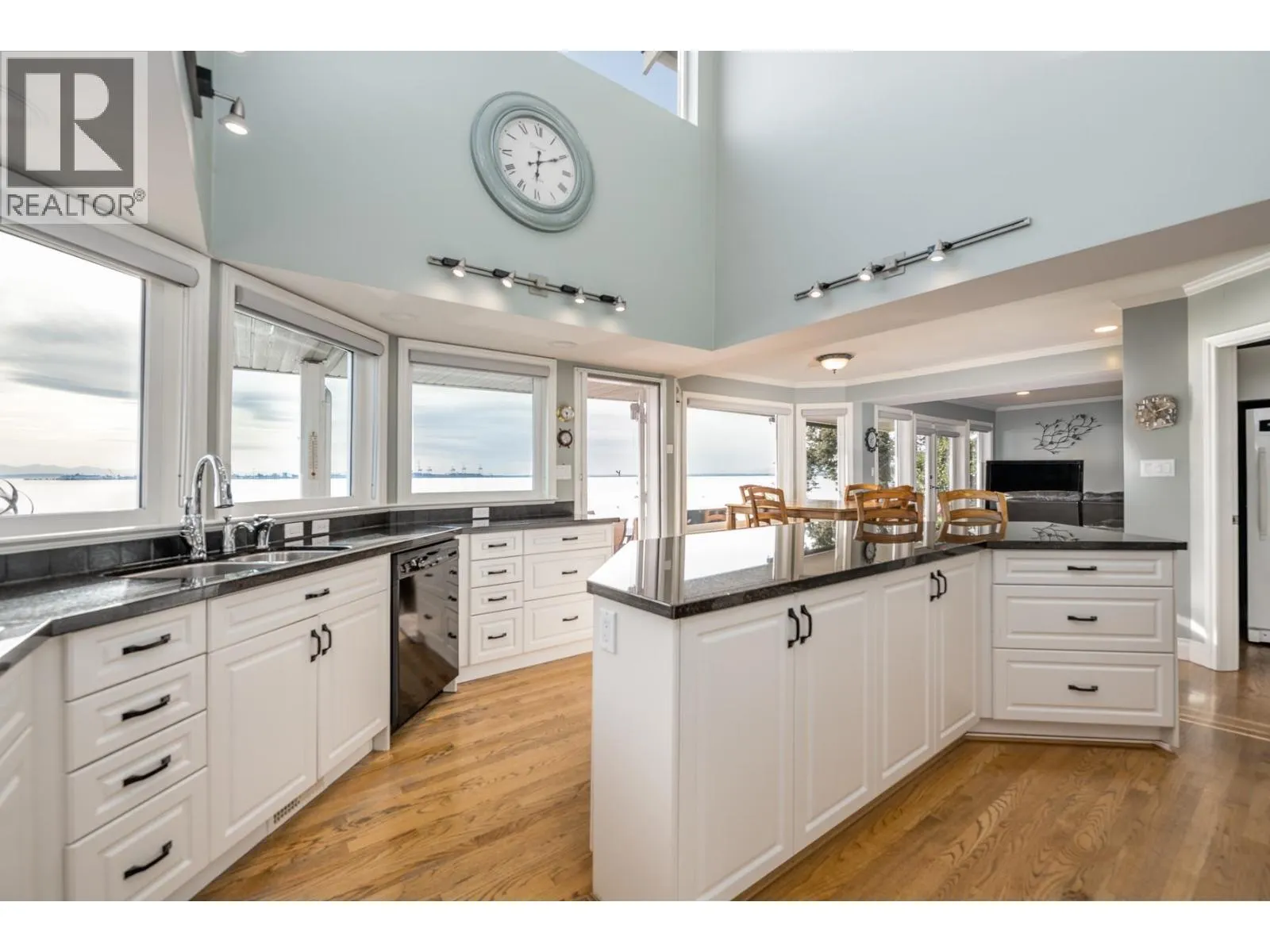 330 TSAWWASSEN BEACH ROAD
