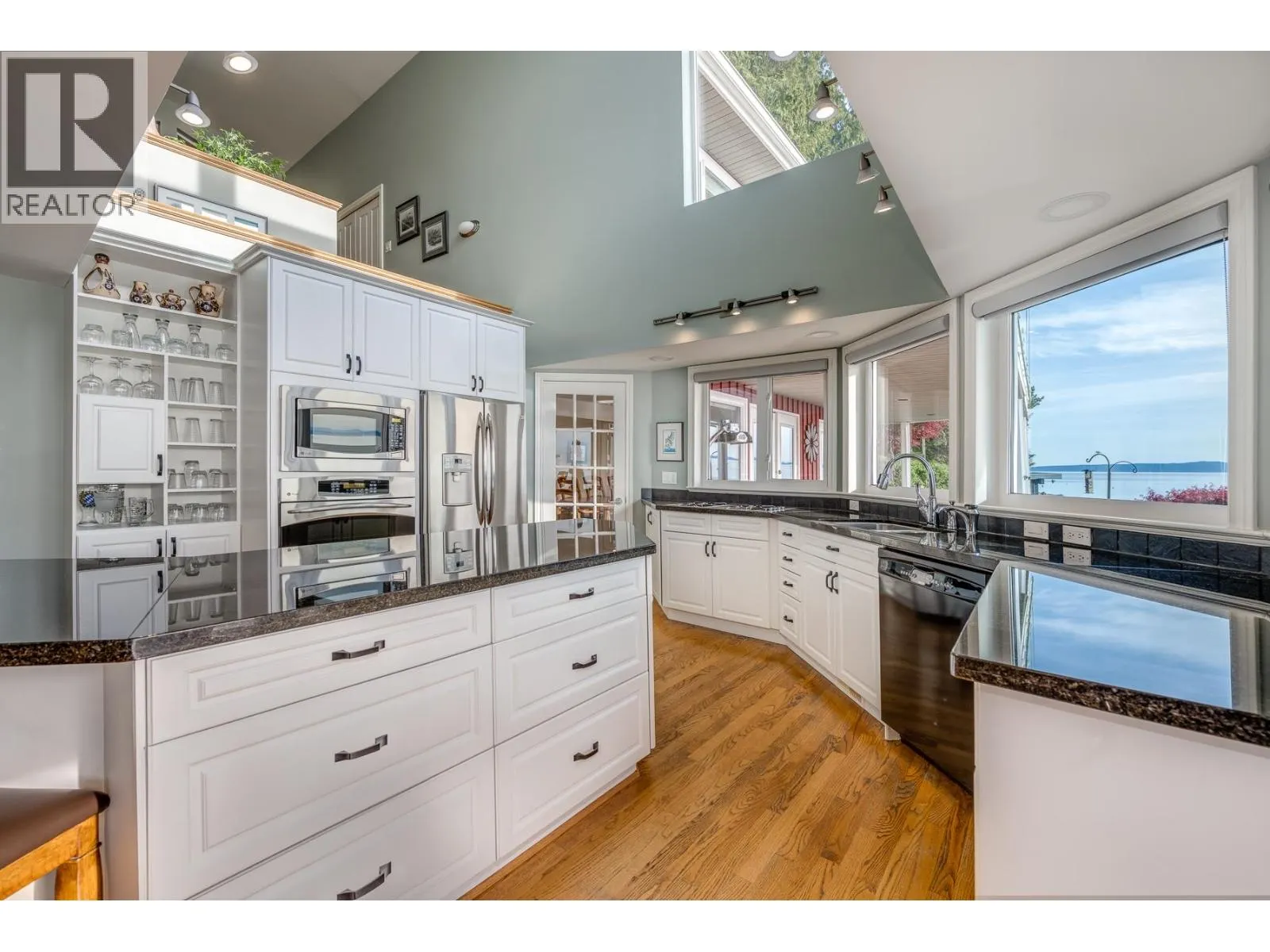 330 TSAWWASSEN BEACH ROAD