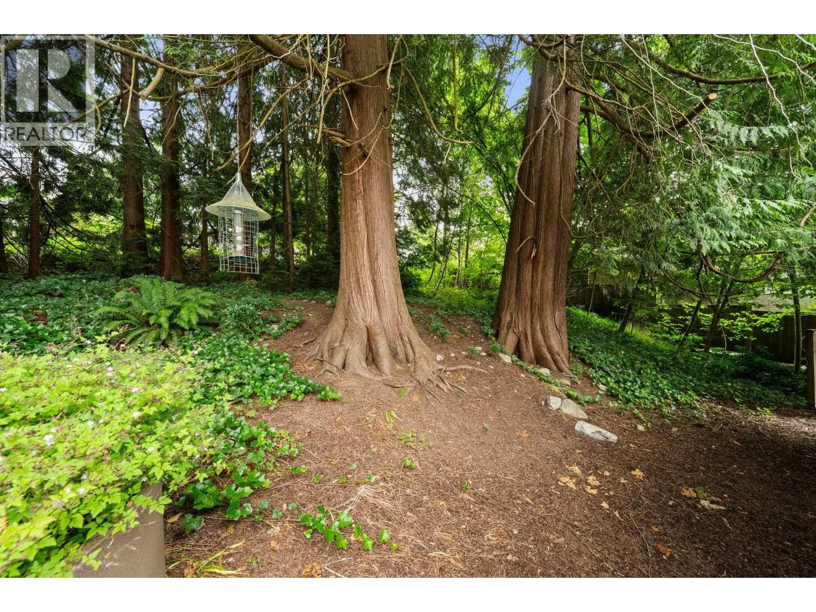 338 E OSBORNE ROAD