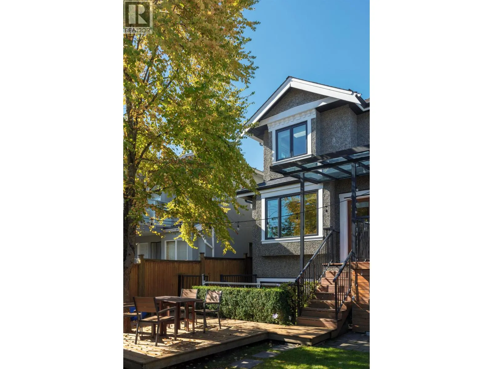 4804 ELGIN STREET