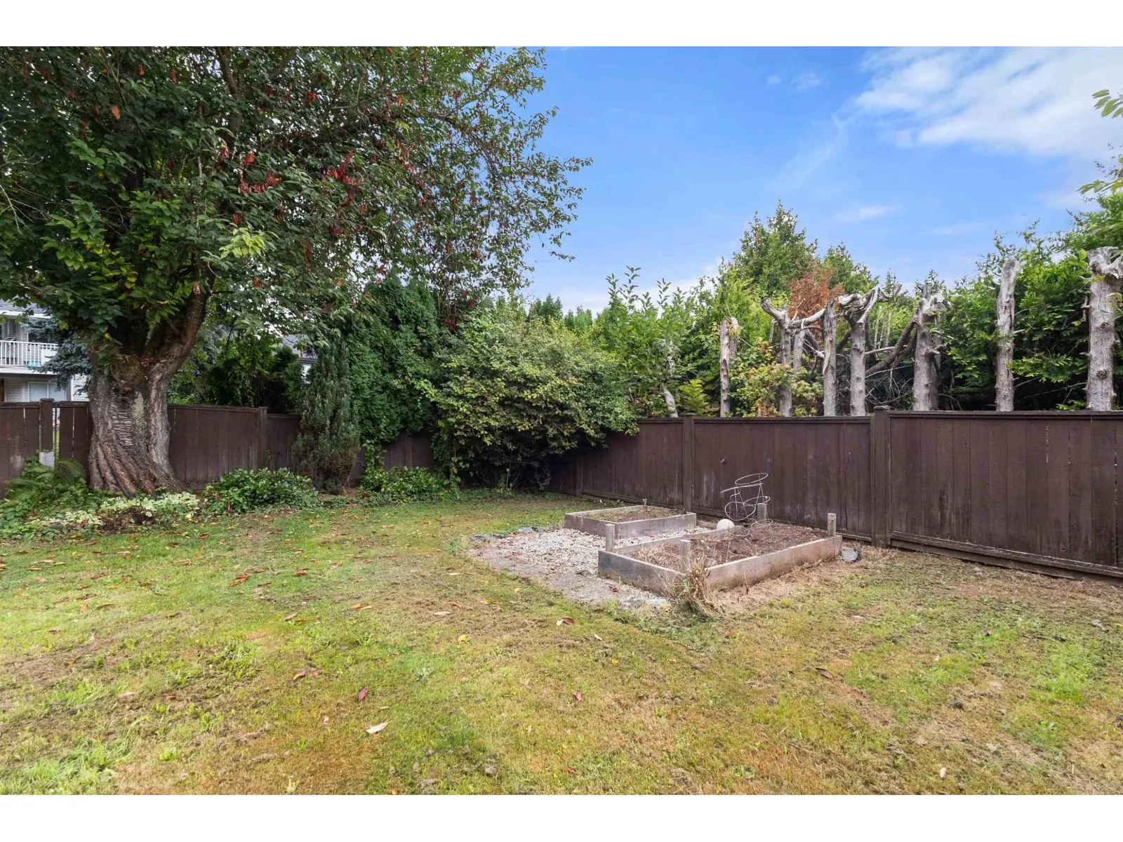 8221 MILLER CRESCENT