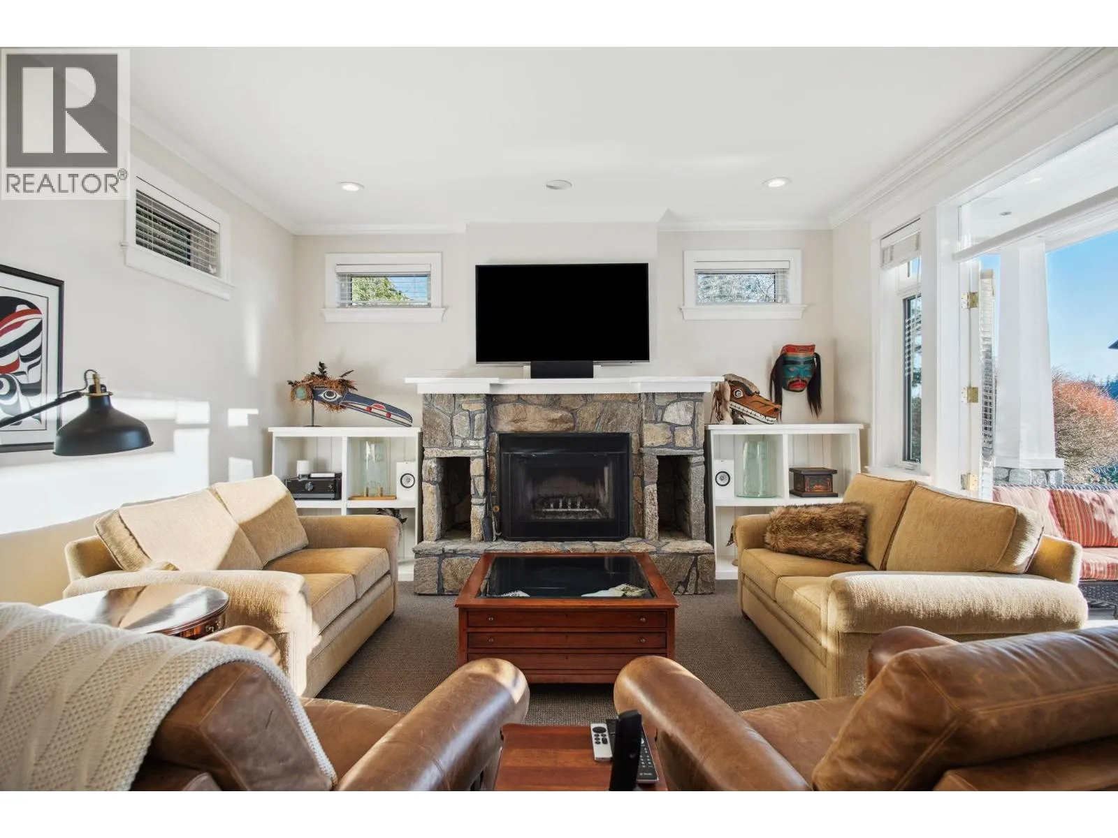 4668 HEADLAND DRIVE