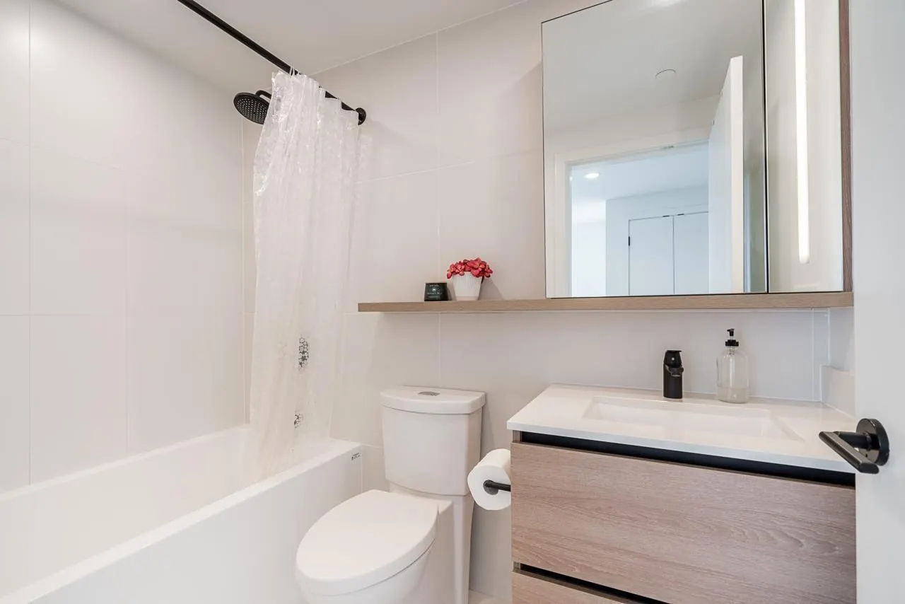 2508 13428 105 AVENUE