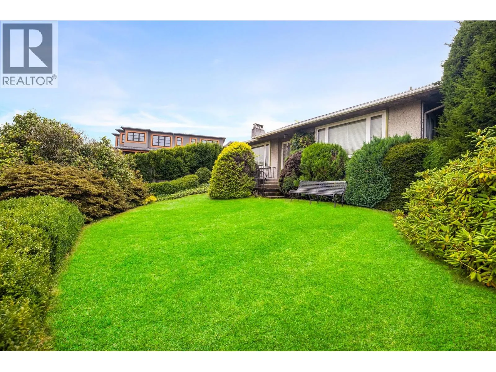 4275 QUESNEL DRIVE