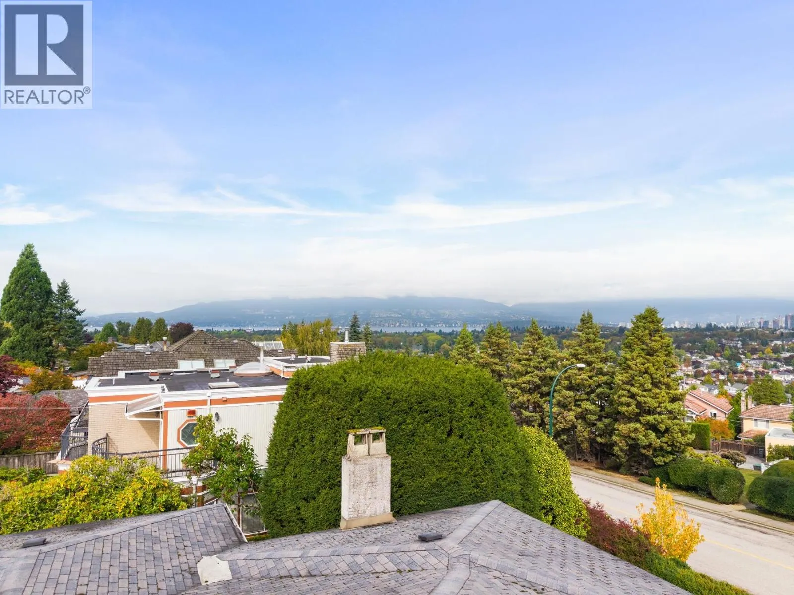 4275 QUESNEL DRIVE