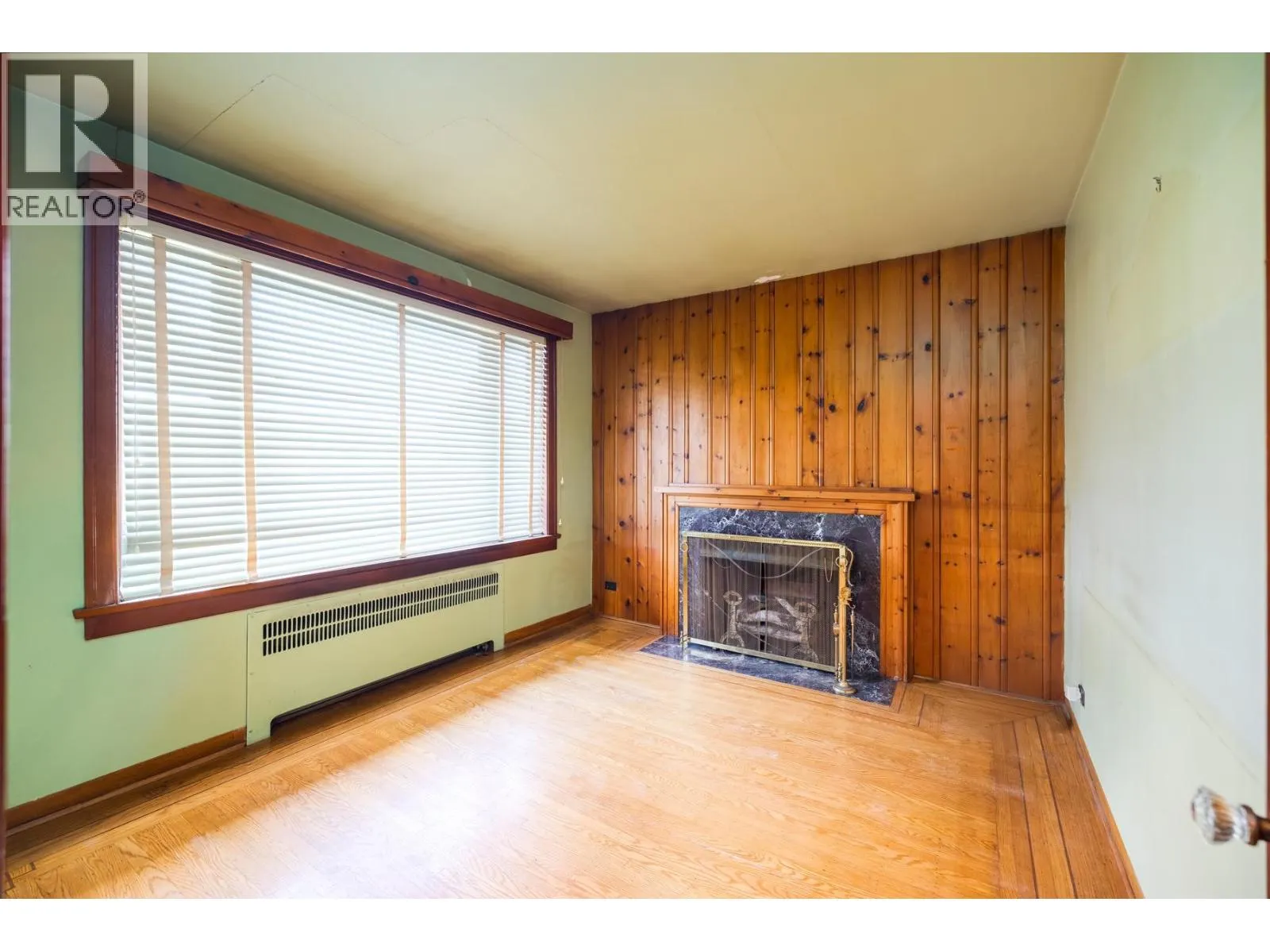 4275 QUESNEL DRIVE