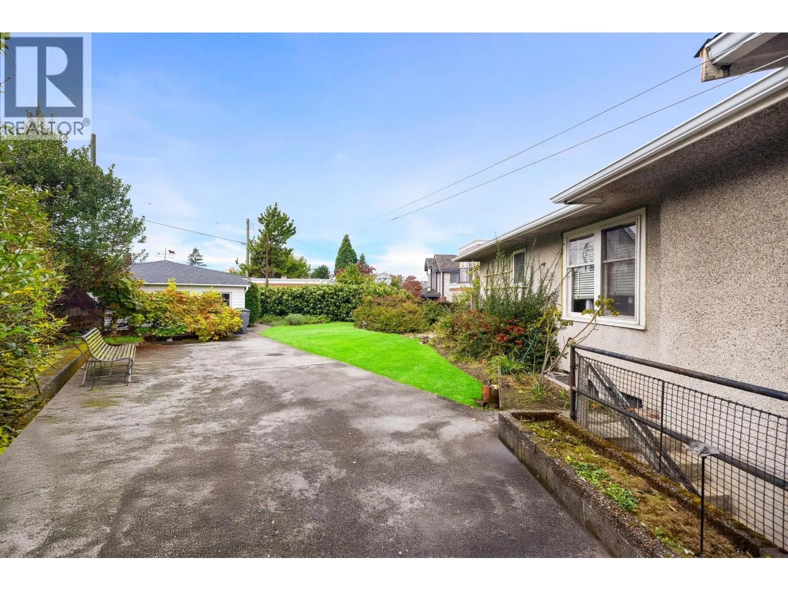 4275 QUESNEL DRIVE