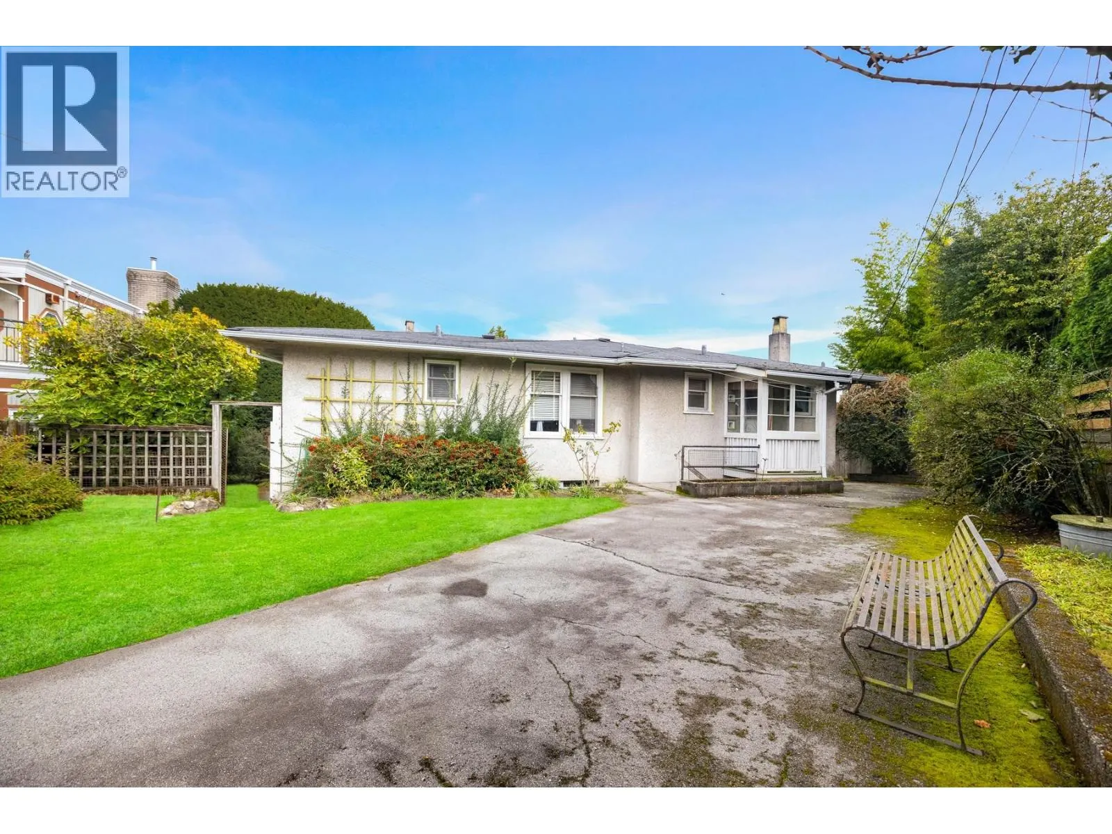 4275 QUESNEL DRIVE