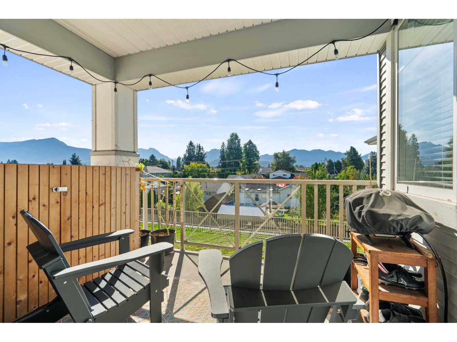 216 46262 FIRST AVENUE|Chilliwack Proper East