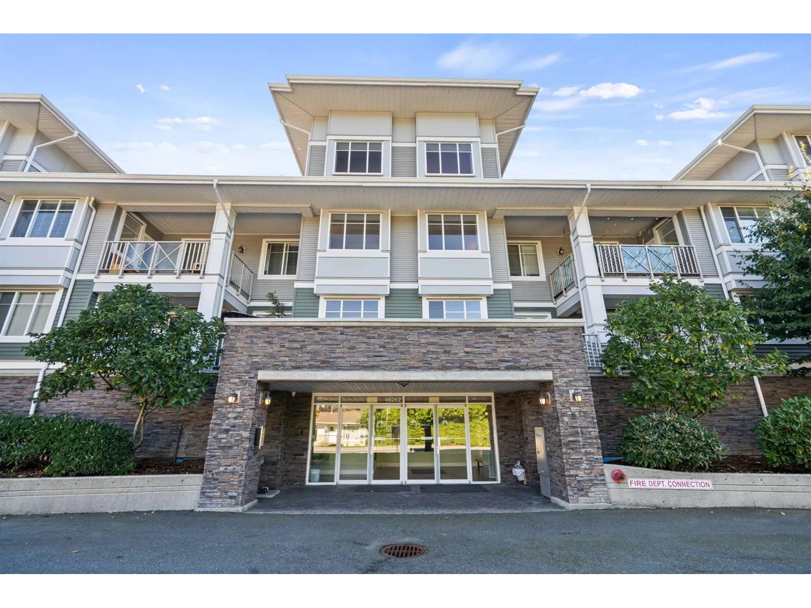 216 46262 FIRST AVENUE|Chilliwack Proper East