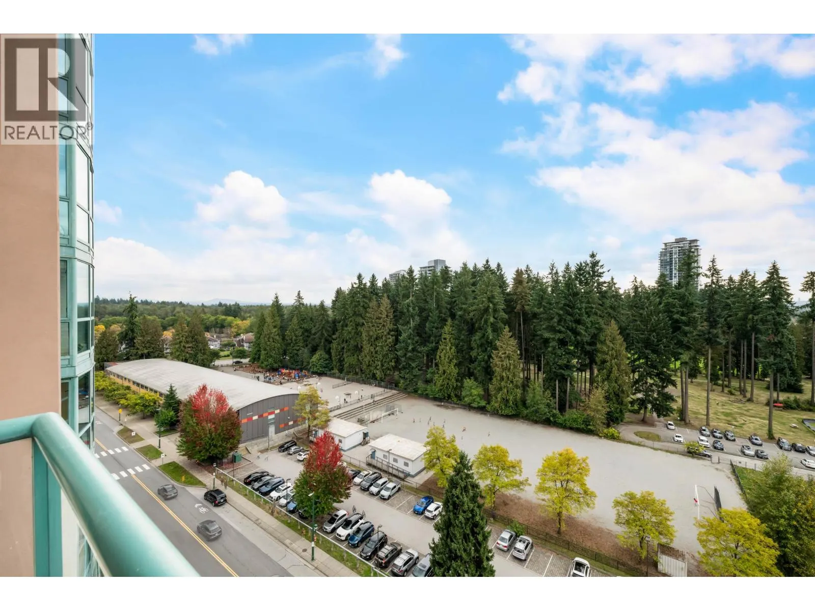1303 3071 GLEN DRIVE