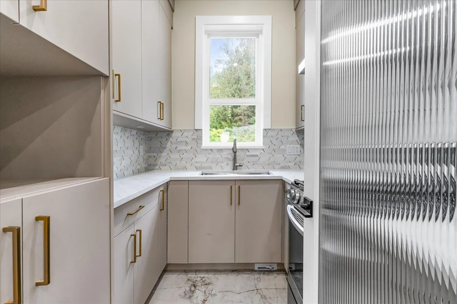 8211 HARVEST PLACE|Eastern Hillsides
