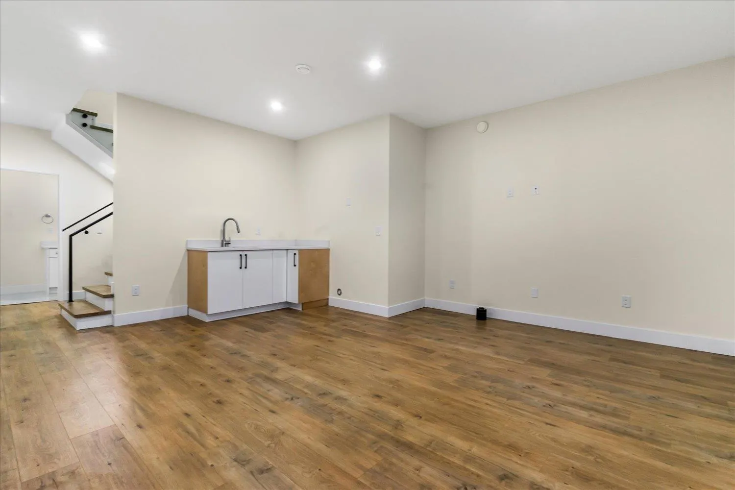 8211 HARVEST PLACE|Eastern Hillsides