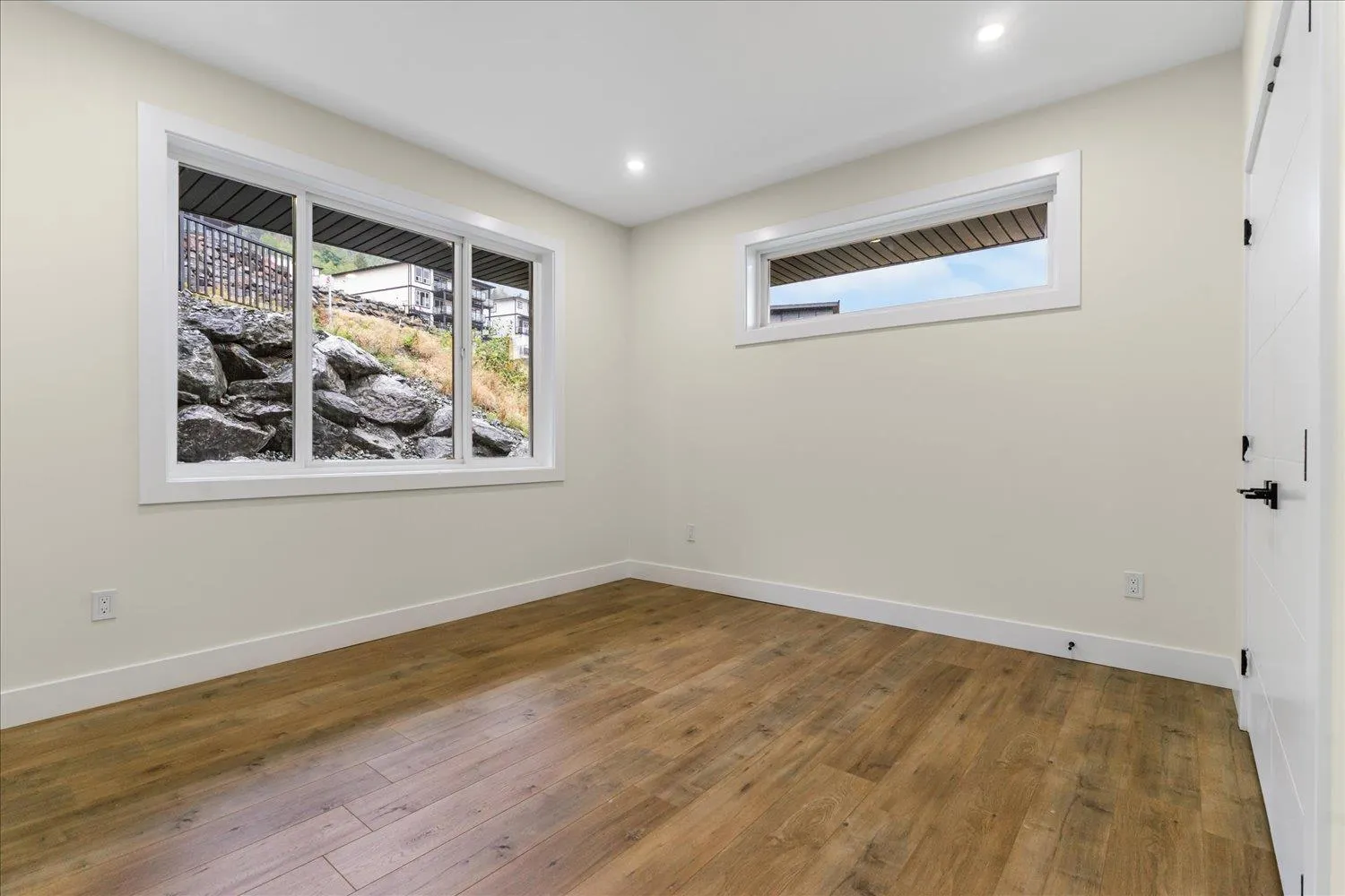 8211 HARVEST PLACE|Eastern Hillsides