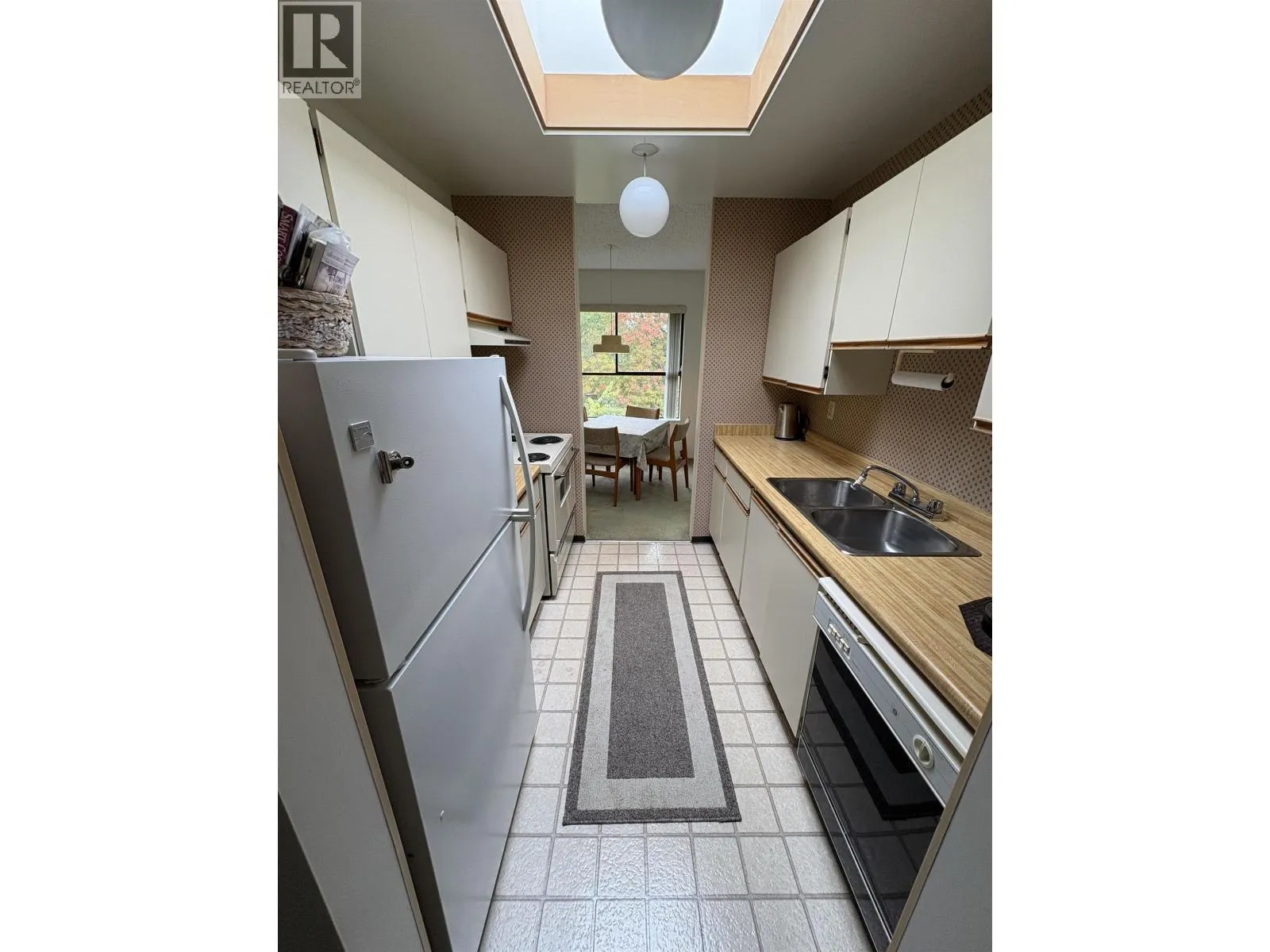 301 7411 MINORU BOULEVARD